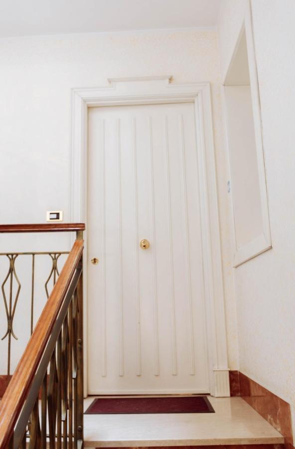 Diamond Apartment كاستيلاّماري ديل غو المظهر الخارجي الصورة